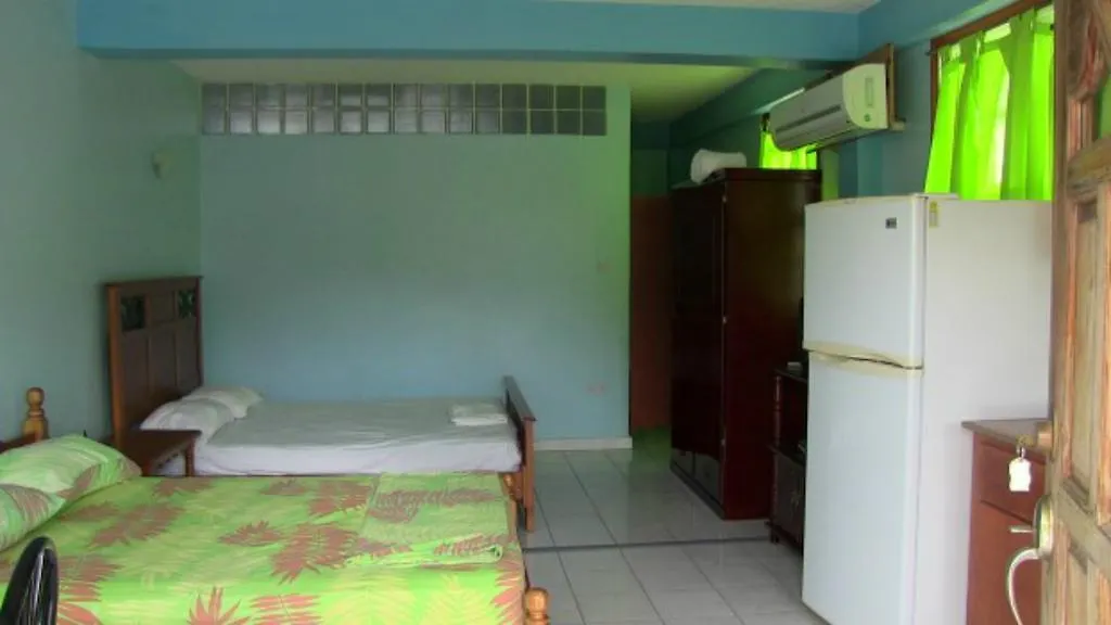 Suite Pepper Studio Apartment Roseau
